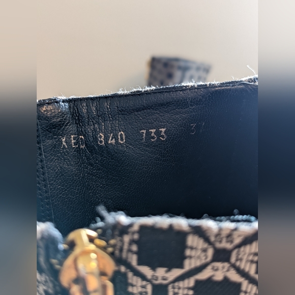 Armani Vintage Boots Size 37 - Picture 12 of 14